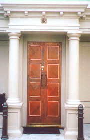 col1.jpg (16670 bytes)